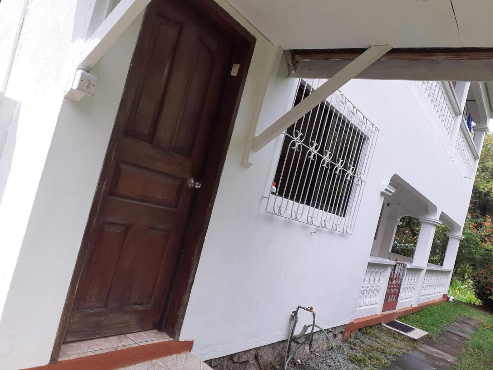 Gigi'S Self Catering Apartment Port Glaud Exterior foto