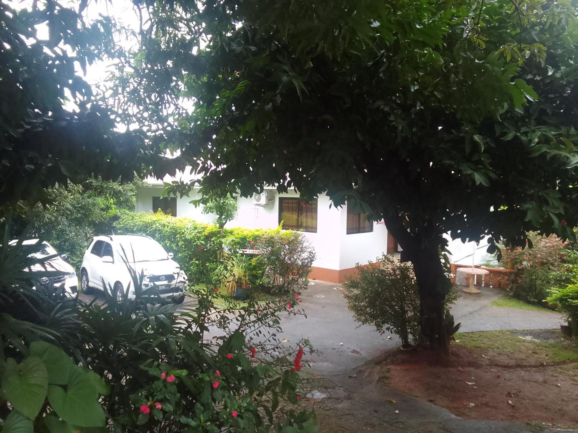 Gigi'S Self Catering Apartment Port Glaud Quarto foto